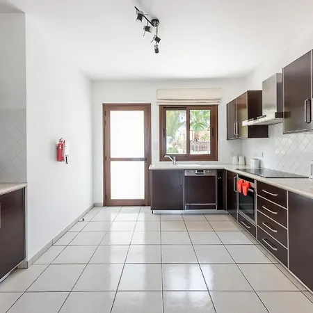 Villa Sea Front Oceanus H3 By Ezoria Agia Napa