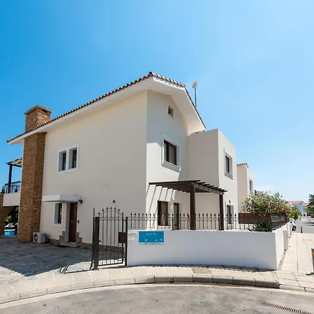 Villa Sea Front Oceanus H3 By Ezoria *