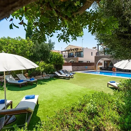 Sea Front Oceanus H3 By Ezoria Villa