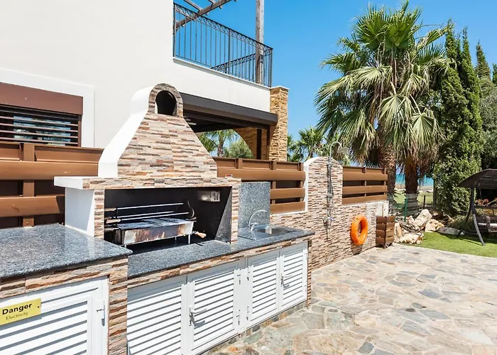 Sea Front Oceanus H3 By Ezoria Villa Ayia Napa