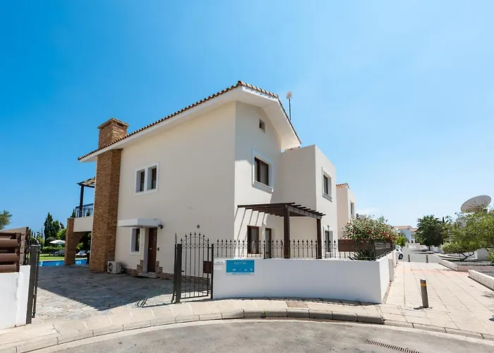 Villa Sea Front Oceanus H3 By Ezoria *