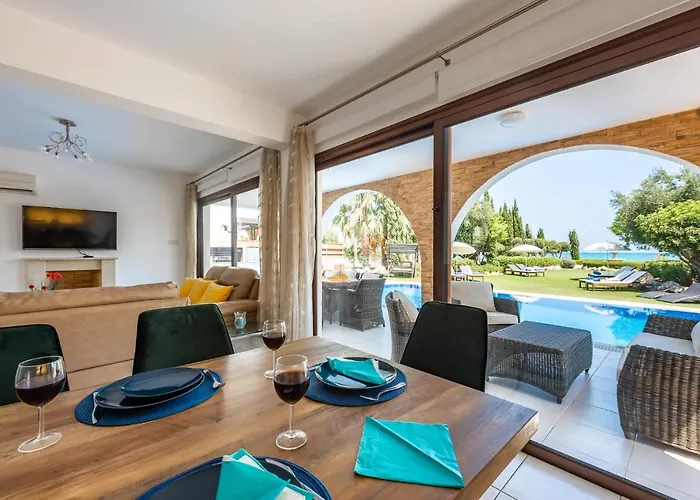 Villa Sea Front Oceanus H3 By Ezoria